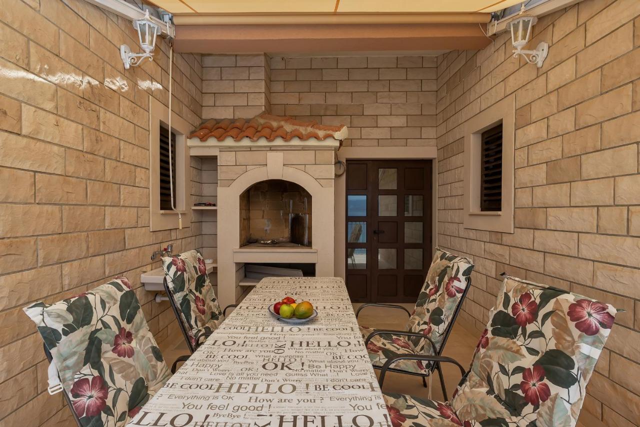 Guest House Lazeta Duce Exterior photo