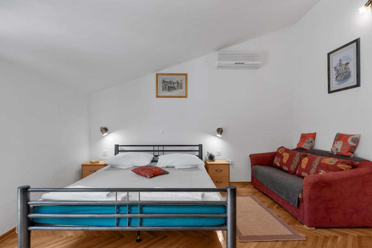 Guest House Lazeta Duce Exterior photo