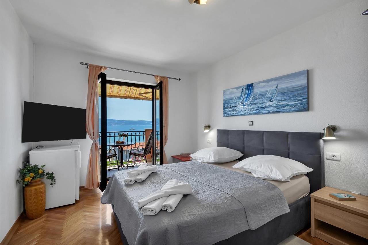Guest House Lazeta Duce Exterior photo