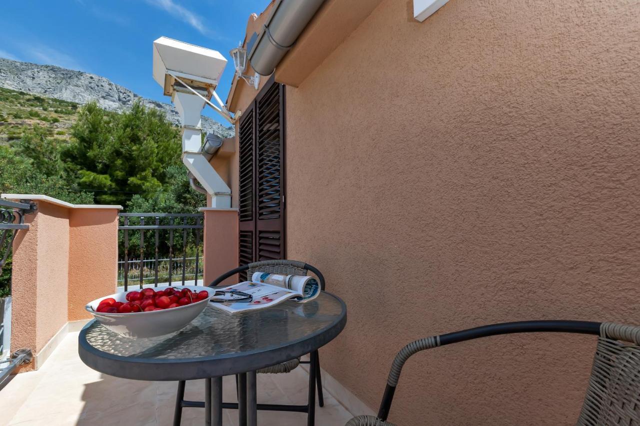 Guest House Lazeta Duce Exterior photo