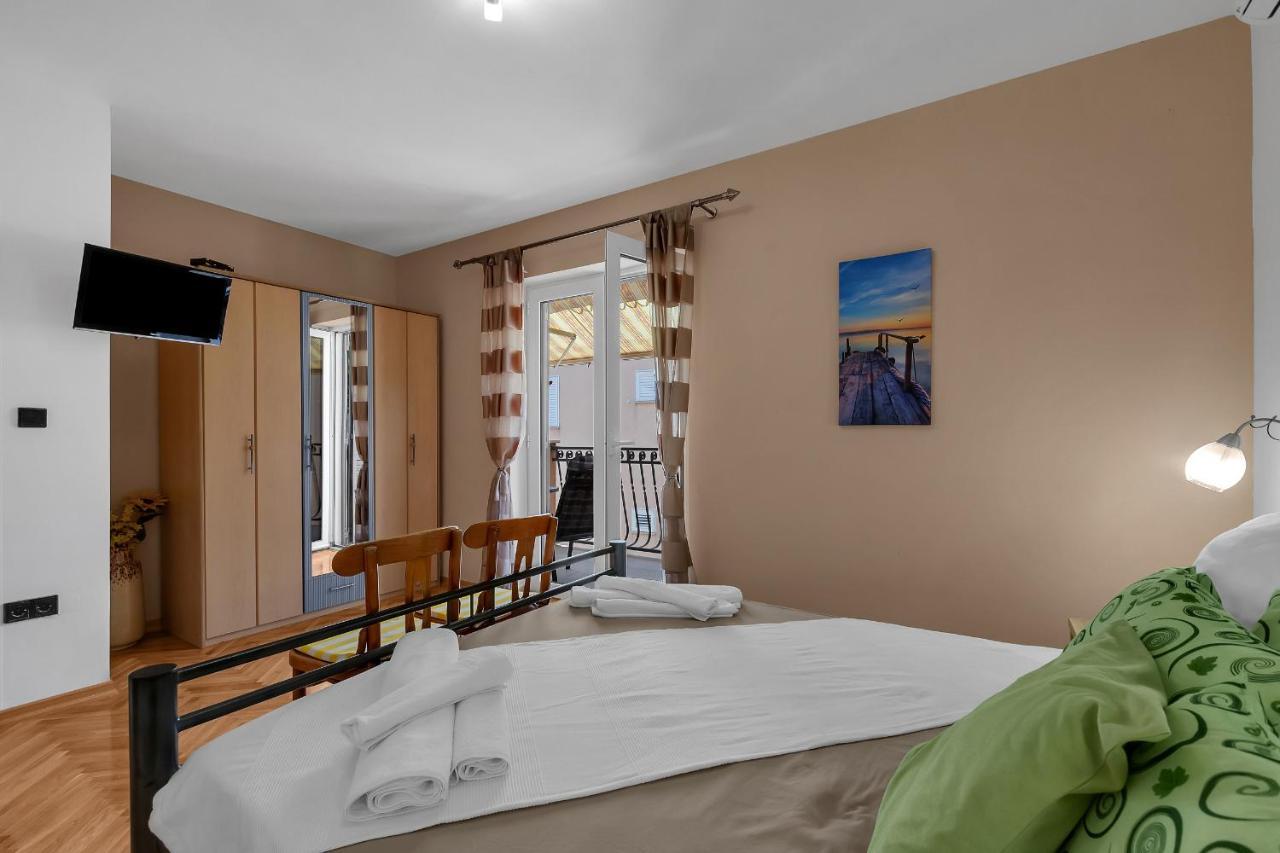 Guest House Lazeta Duce Exterior photo