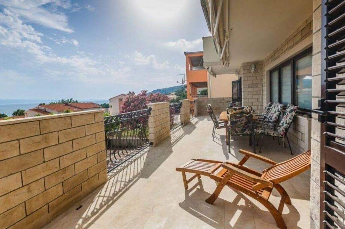 Guest House Lazeta Duce Exterior photo